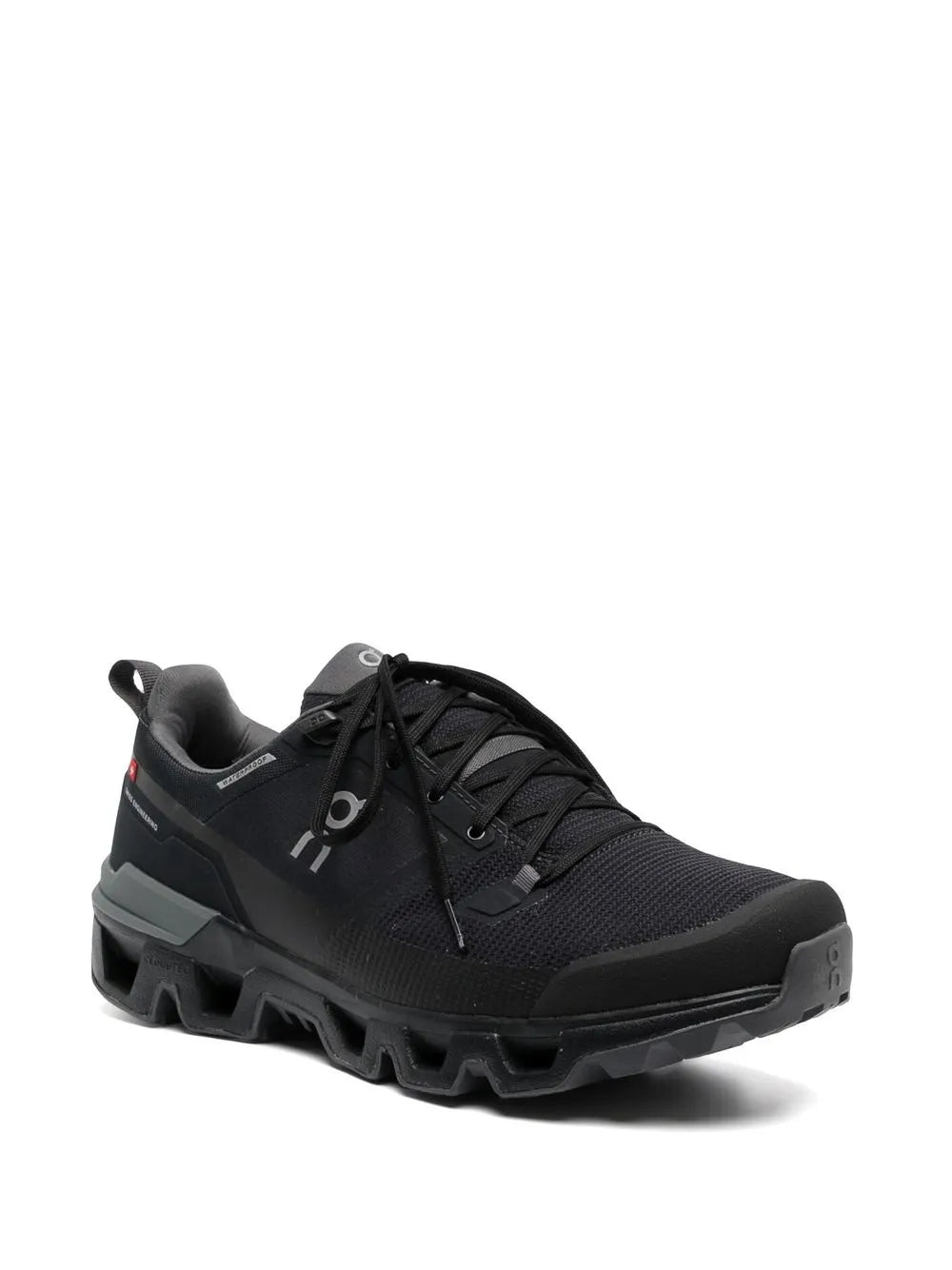 On Running Cloudwander Waterproof sneakers