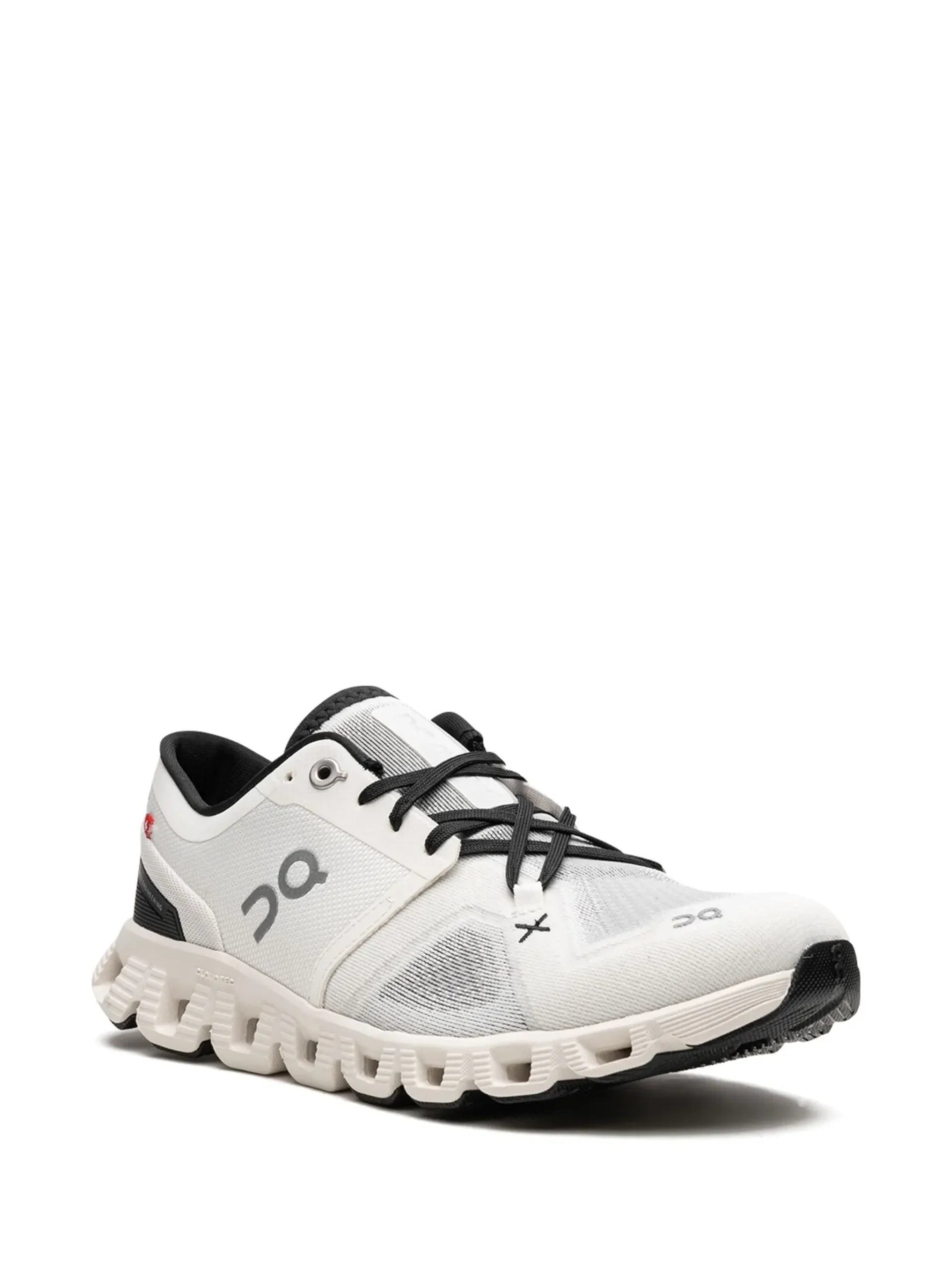 On cloud x3 White