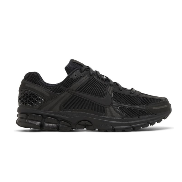 Air Zoom Vomero 5 ‘Triple Black’